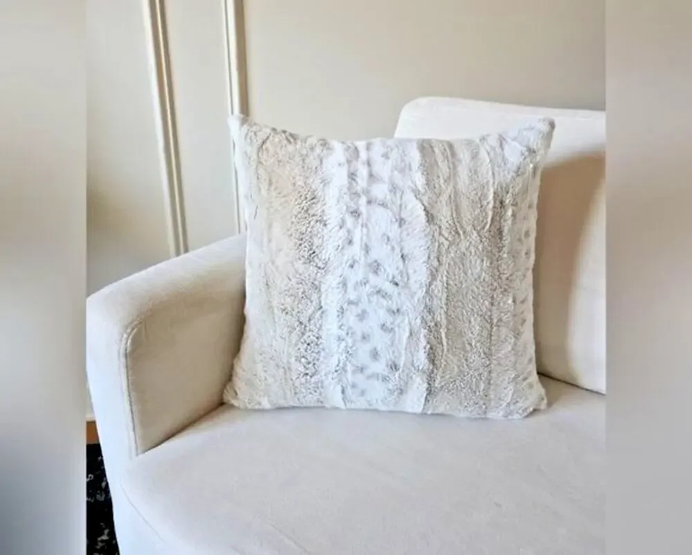 PIER 1 Faux Fur Snow Leopard Decorative Throw Pillow Zip Cover 17X17 Gray Brown